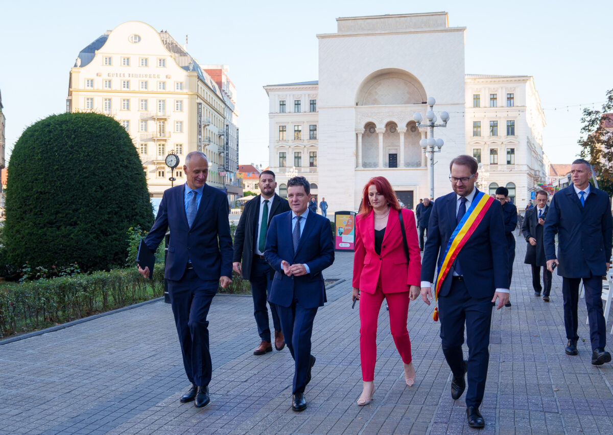 Nicușor Dan – la Timișoara; va vizita, alături de ministrul Sănătății, centrul de mari arși Nicusor Dan Timisoara - vizita centrul de mari arsi