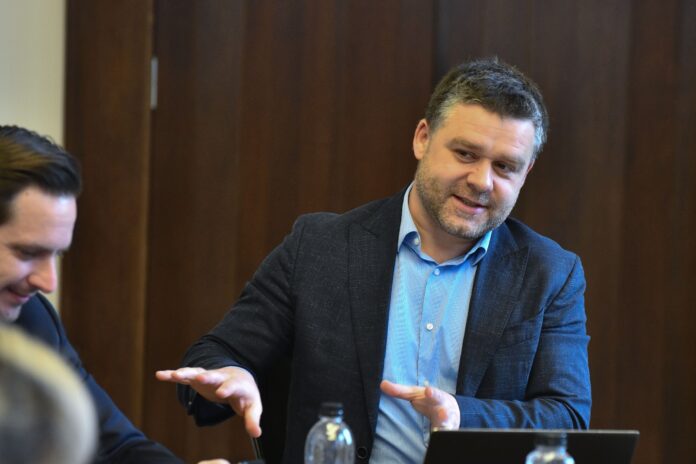 crize politice ciprian ciucu declaratie facebook motiune cenzura