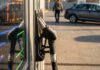 Prețuri carburanți: ANAF și Consiliul Concurenței vor controla specula la pompă printr-o nouă ordonanță Pompa de carburanti la benzinarie control ANAF preturi carburanti Romania