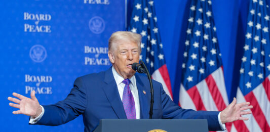 Donald Trump, apel urgent către pensionarii din Florida după tentativa de asasinat: prezența lor la vot, cheia victoriei republicane casa alba evacuare focuri arma donald trump serviciul secret