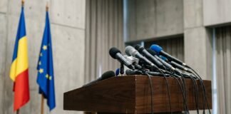 Sondaj CURS: AUR conduce cu 33%, iar 80% din români consideră că țara merge într-o direcție greșită Grafic sondaj intentie vot parlamentare AUR PSD PNL rezultate CURS sondaj AUR