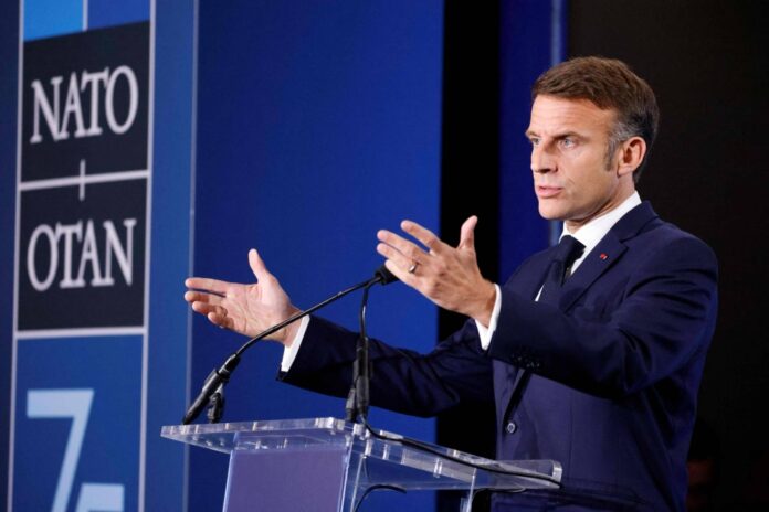 emmanuel macron discurs summit africa nairobi microfon ordine