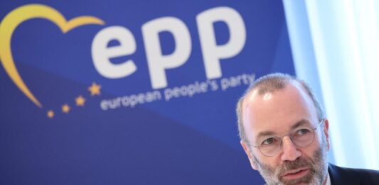 Manfred Weber, liderul PPE: Suntem foarte îngrijoraţi de ultimele evoluţii din România