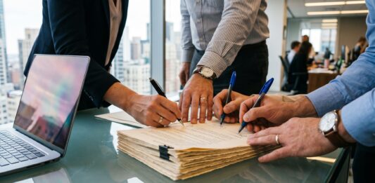 600 de angajați Google cer oprirea AI pentru armata SUA angajati google protest contracte AI armata SUA Pentagon