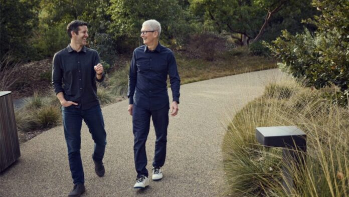 tim cook apple ceo plecare john ternus succesor silicon valley