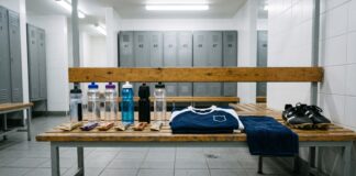 Fotbaliști și antrenori din Capitală – la spital cu toxinfecție alimentară după ce au mâncat într-un restaurant din Arad toxiinfectie alimentara fotbalisti antrenori capitala spital lot fotbal juniori