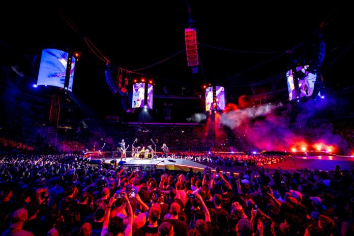 arena nationala concert metallica bucuresti fani stadion 2026