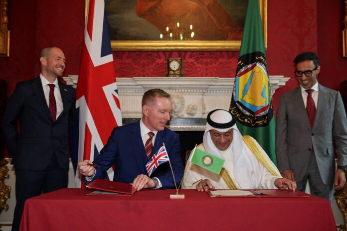 Keir Starmer_Jasem Mohamed AIBudaiwi acord uk golf keir starmer semnat monarhii arabe ccg tratat comercial