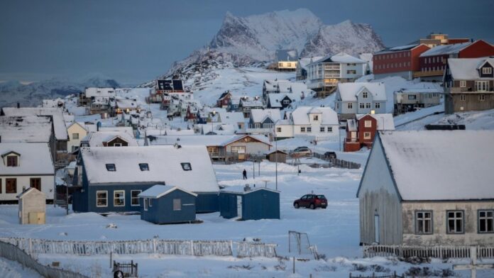 donald trump groenlanda negocieri securitate arctica baze militare