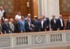Steaua ’86, ovaționată în Parlament la 40 de ani de la câștigarea Cupei Campionilor Europeni cupa campionilor 1986 steaua bucuresti fotbalisti parlament omagiu